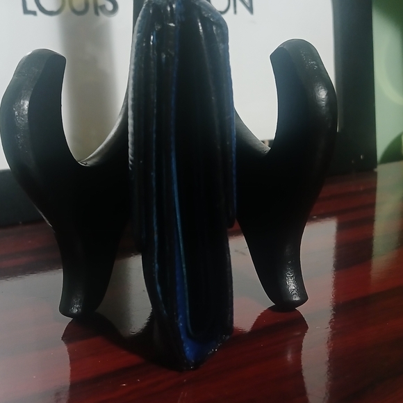 LV Double Snap Epi Wallet - Picture 6 of 16